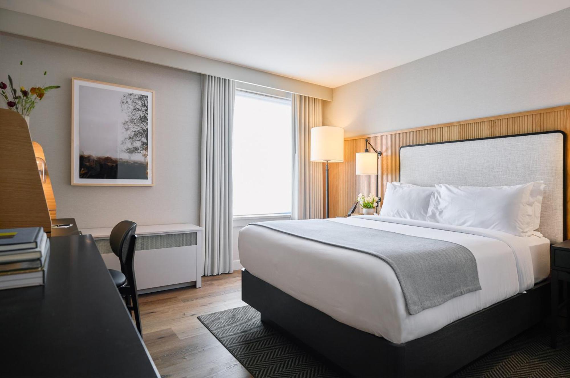 The Watershed Norwalk Hotell Eksteriør bilde