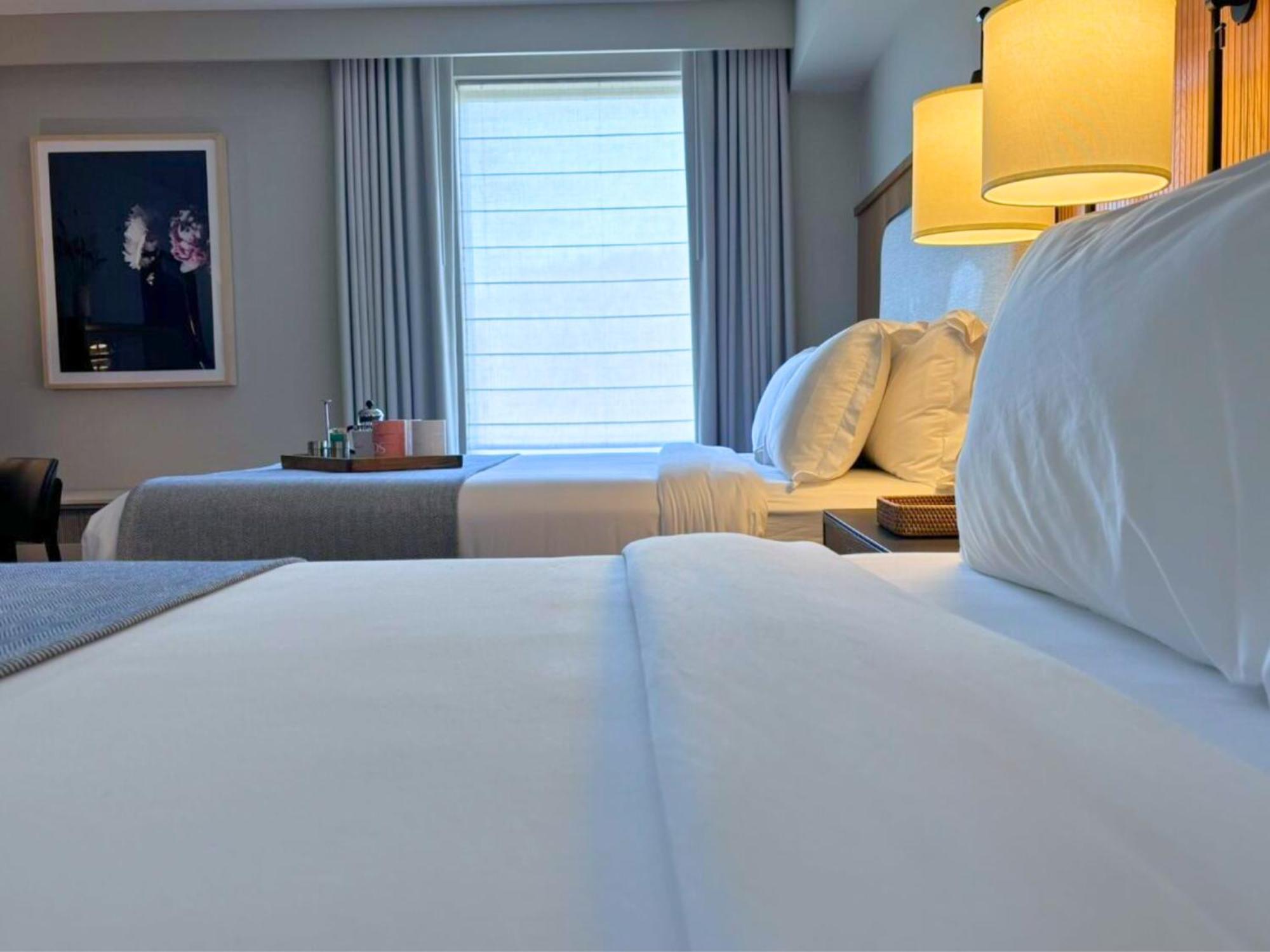 The Watershed Norwalk Hotell Eksteriør bilde