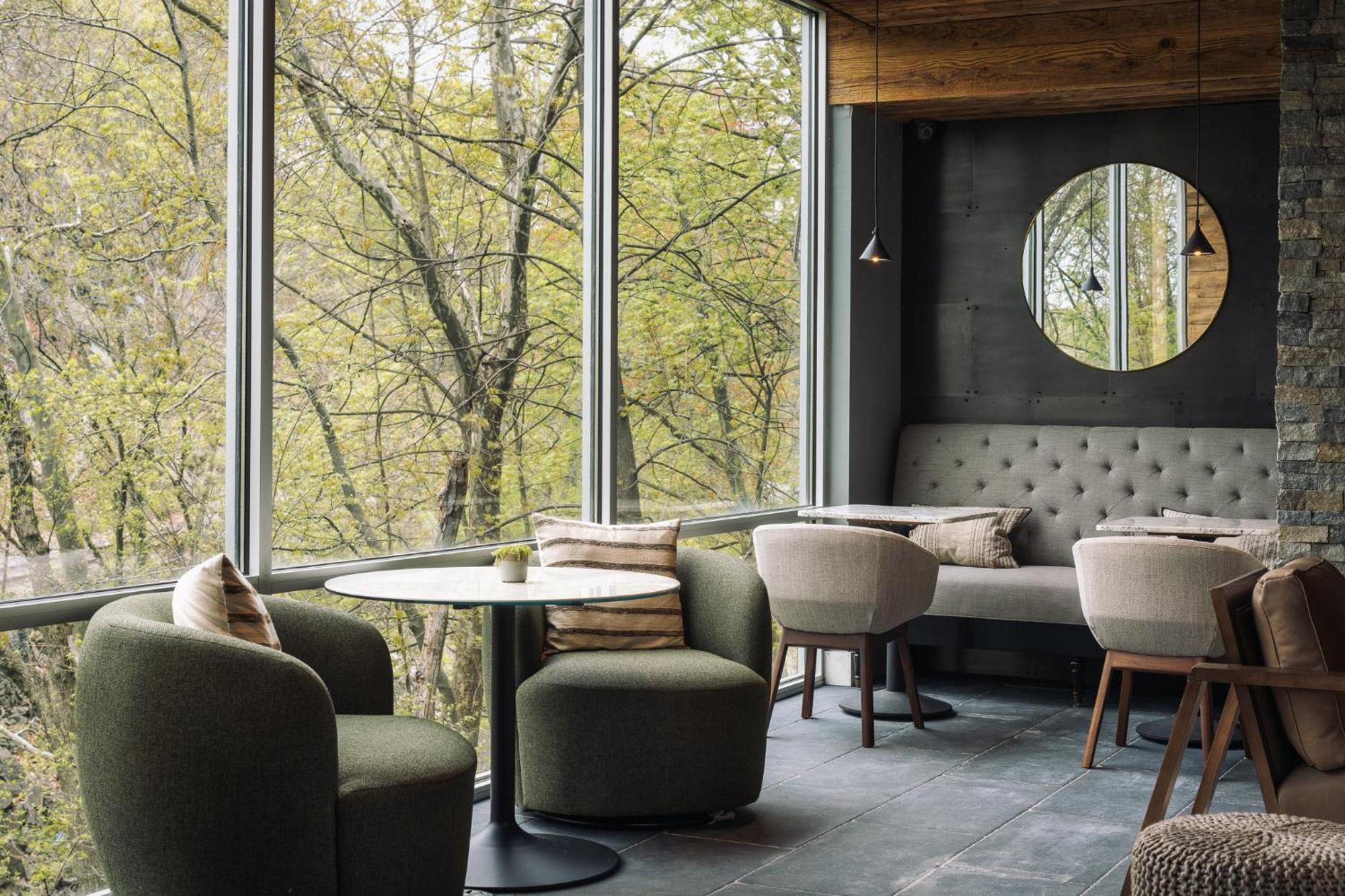 The Watershed Norwalk Hotell Eksteriør bilde