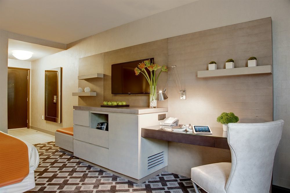 The Watershed Norwalk Hotell Eksteriør bilde